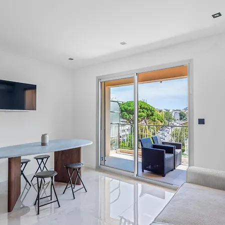 Les Etoiles Centre Juan Les Pins 6 Couchages