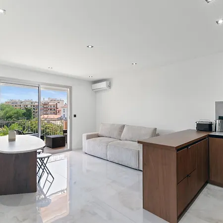 Les Etoiles Centre Juan Les Pins 6 Couchages *